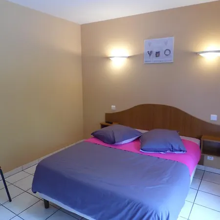 Le Relais De *